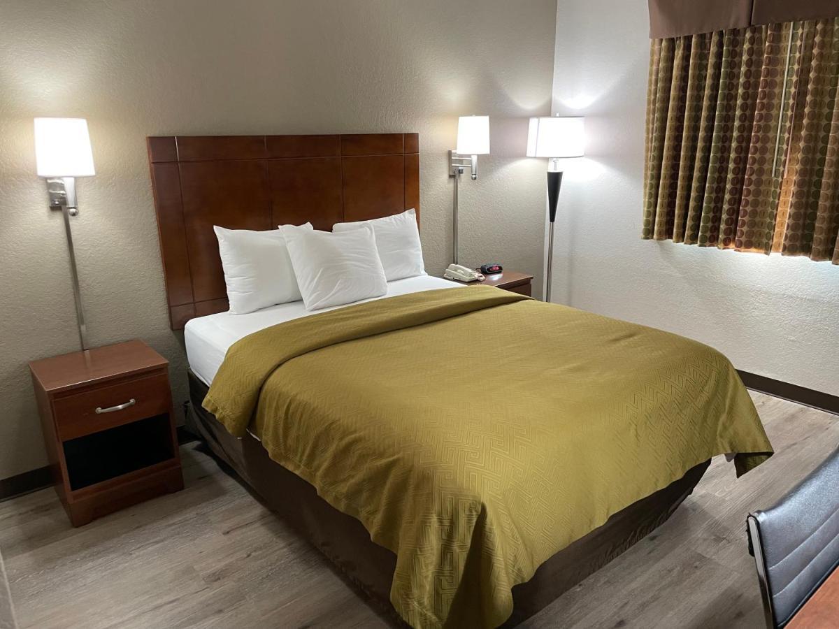 Motel Econo Cartersville-emerson Point 2*